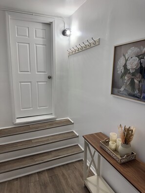 Interior - Farmhouse in the Heart of DowntownAuburn Hills (Auburn Hills)