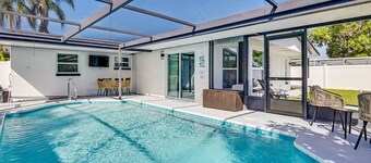 Canal‑Front Oasis w/Heated Pool Close to the Beach