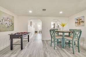 Games room - Canal‑Front Oasis w/Heated Pool Close to the Beach (Holiday)