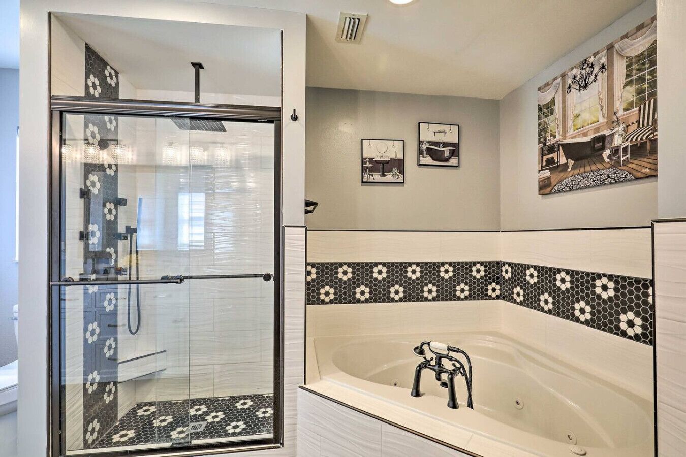 Shower, jetted tub, hair dryer, towels