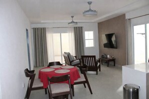 Interior - New Home - Gated+Pool +AC 3bed 2Bath (managua)