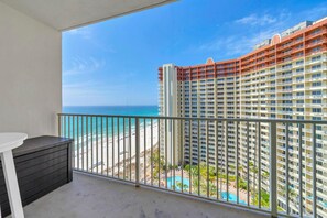 Property grounds - Shores of Panama 1525 (Panama City Beach)