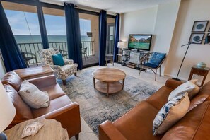 TV, offices - Nice NEW 2BR,Direct Oceanfront in Private Arcadian (Myrtle Beach)