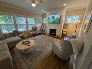 TV, fireplace, DVD player