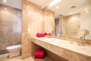 Nicht klassifiziertes Bild, 5 von 94, Schaltfläche