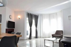 Nicht klassifiziertes Bild, 3 von 94, Schaltfläche