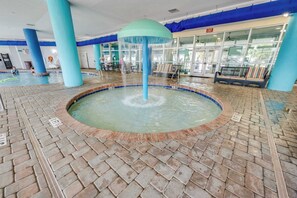 Pool - Remodeled Oceanfront 2BR at Bay View, Huge balcony (Myrtle Beach)