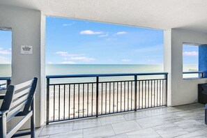 Property grounds - Remodeled Oceanfront 2BR at Bay View, Huge balcony (Myrtle Beach)