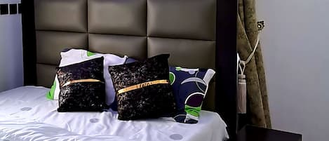 2 bedrooms, bed sheets