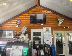 Dining - Beartooth Rider's basecamp/Lodge+Campground (Red Lodge)