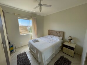 2 habitaciones, tabla de planchar con plancha y wifi gratis 