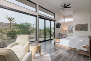 2 bedrooms, WiFi, bed sheets - The Desert Floating House (Joshua Tree)