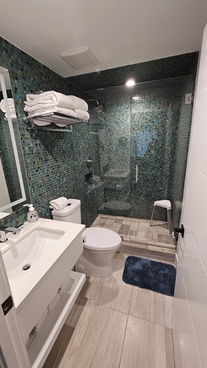 Uklassifisert bilde, 2 av 13, knapp