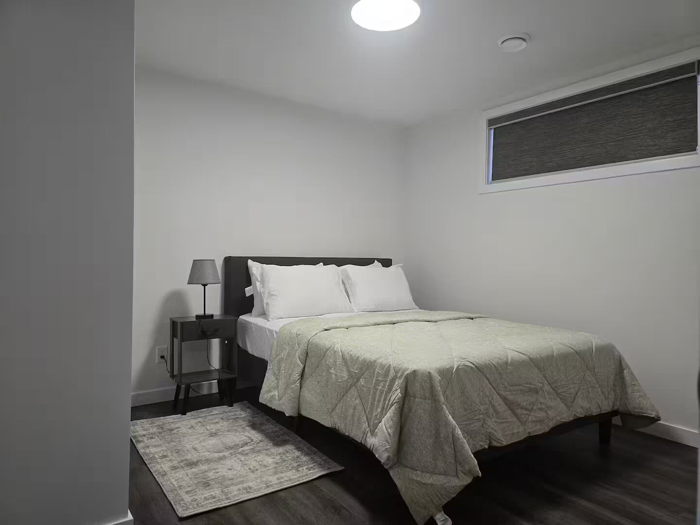 2 室のベッドルーム、デスク、アイロン / アイロン台、WiFi (無料)