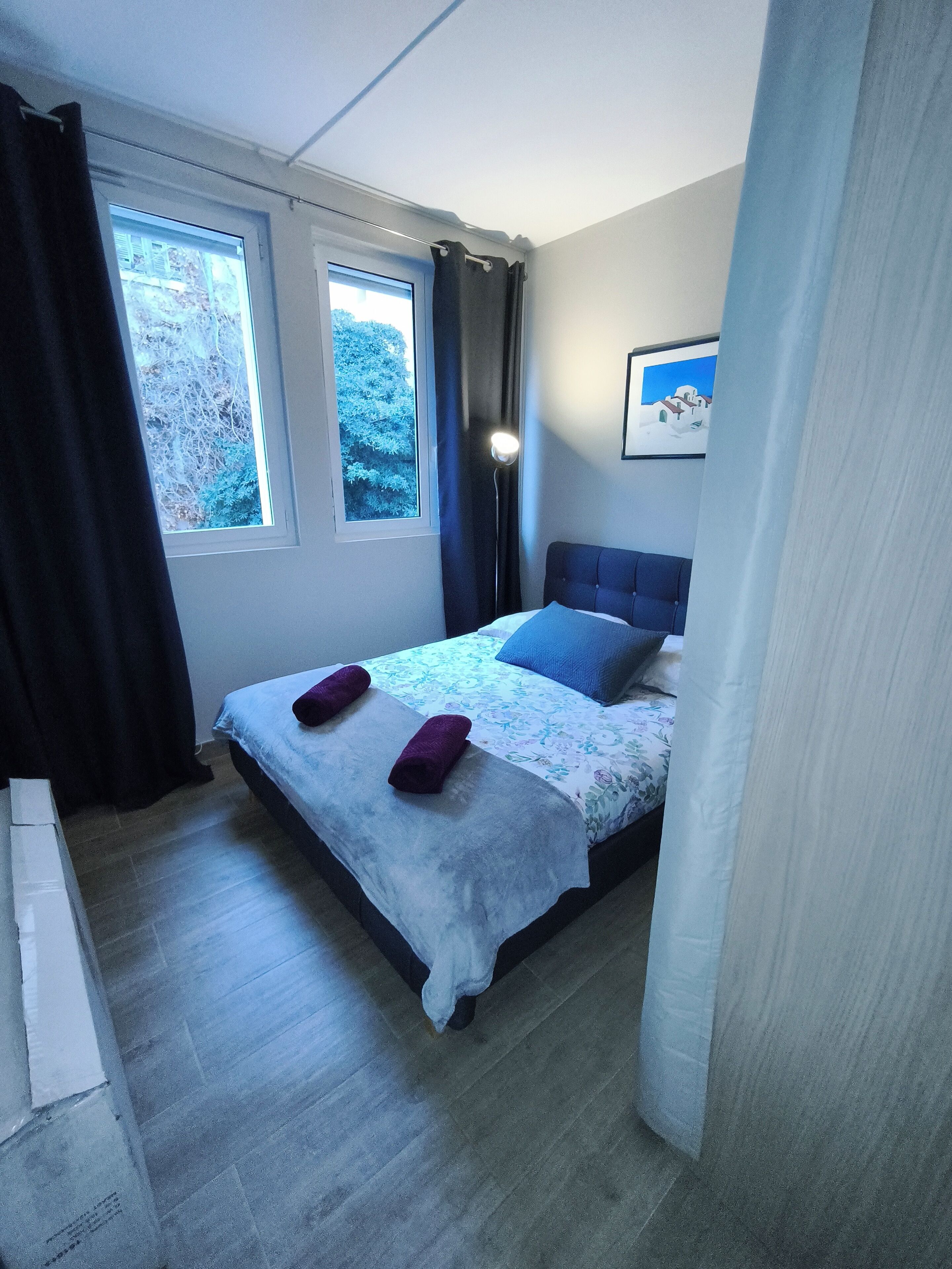 1 chambre, fer et planche à repasser, Wi-Fi gratuit, draps fournis