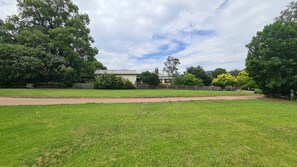 Imagen sin descripción, 3 de 7, botón