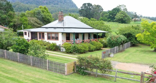 Magnolia Cottage by Rangers Kangaroo Valley