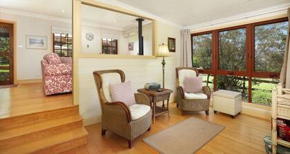 Magnolia Cottage by Rangers Kangaroo Valley