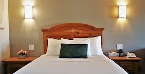 Room - Knights Inn Pembroke (Laurentian Valley)