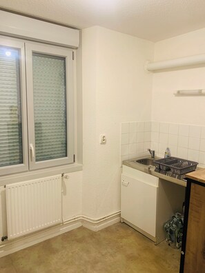 Unclassified image, 5 of 10, button - Vrbo Property (Montargis)