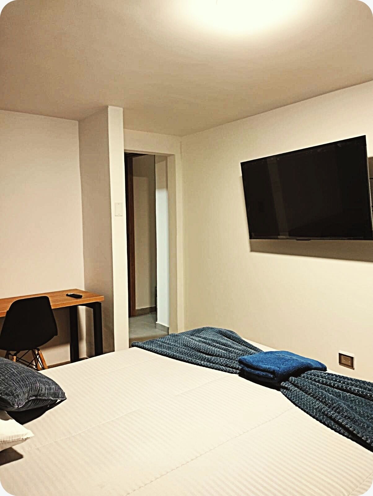 Habitación clásica doble | Edredones de plumas, escritorio, wifi gratis y ropa de cama