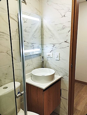 Doppia Classic | Bagno | Doccia, asciugacapelli, asciugamani, sapone