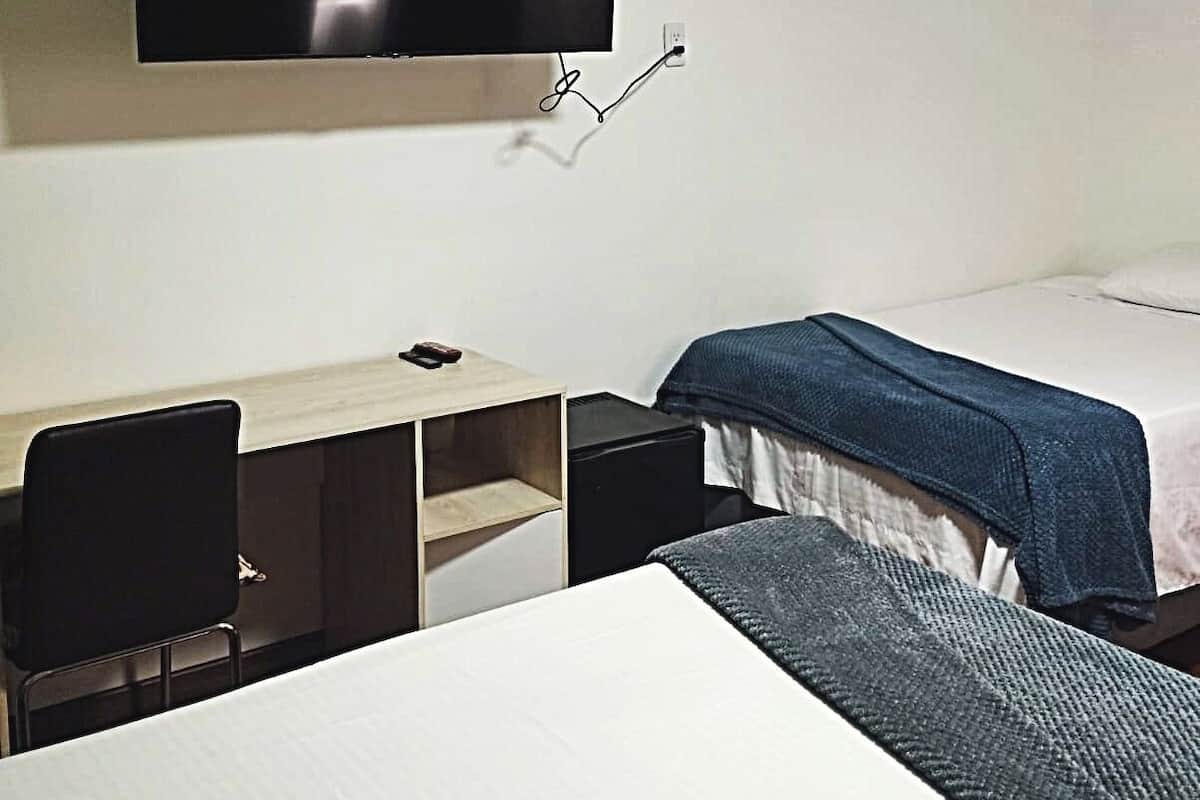 Classic Triple Room | Down comforters, desk, free WiFi, bed sheets