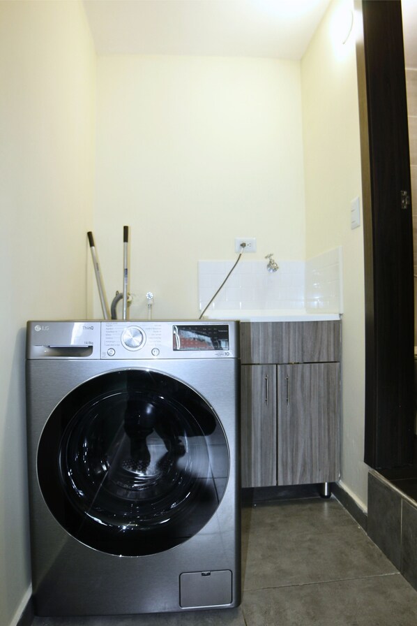 Laundry - ApartaHotel Retiro 79 (Bogotá)