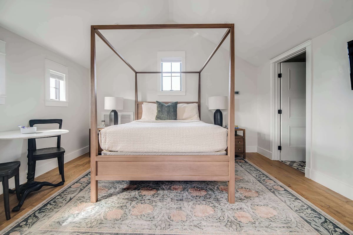 Apartment, 1 King Bed, Kitchenette (508 E Creek St) | 1 bedroom, individually decorated, individually furnished