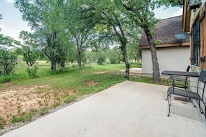 Exterior - Charming Cottages Steps From Messina Hof Wine Tast (Fredericksburg)