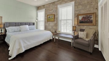 House, Multiple Beds, Balcony (101 N Orange - Combo) | 4 bedrooms, individually decorated, individually furnished, bed sheets