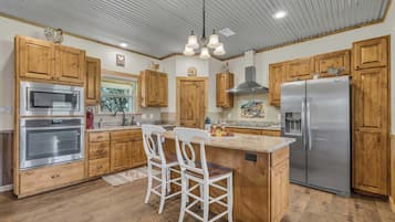 Ferienhaus, Mehrere Betten, Terrasse, Gartenblick (2559 Knopp Yellow) | Eigene Küche