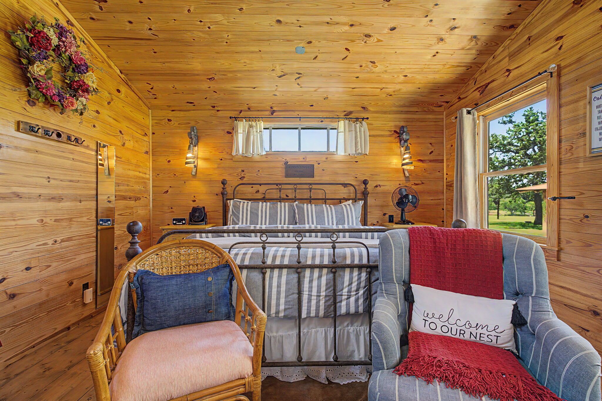 House, 1 King Bed, Jetted Tub, Garden View (2557 Knopp School Rd - The Nest) | 1 bedroom, individually decorated, individually furnished, bed sheets