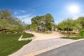 บริเวณภายนอก