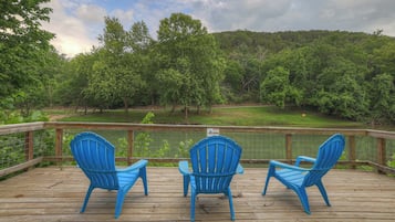 Hus - flera sängar - tillgång till pool (1380 Ponderosa Dr) | Terrass/Patio