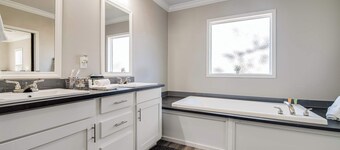 Hye Life in the Hill Country!