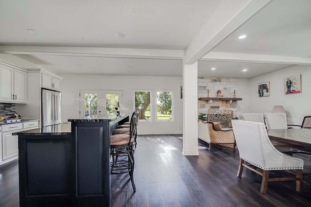 House, Multiple Beds, Hot Tub, Garden View (2485 Old San Antonio) | Private kitchen