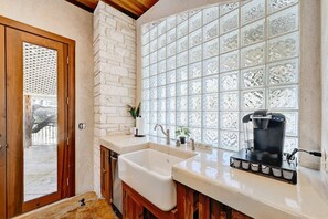 House, Berbilang Katil, Hot Tub (6021 Circle J Rd) | Dapur peribadi