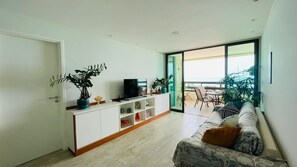 Smart TV - Ocean View Apartment with Breakfast Included (Maceió)