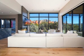 Smart TV, offices