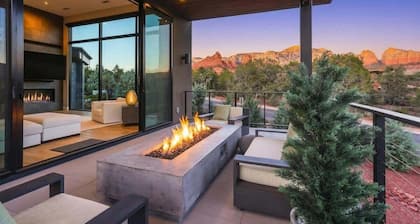 Luxury Sedona Retreat w/ Stunning Red Rock Views