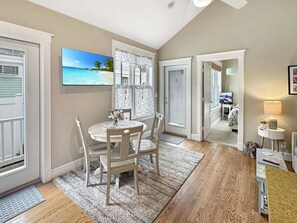 Dining - Seaglass Village 217 - Barefoot Escape: Cozy 2-bedroom condo in Wells, Maine. (Wells)