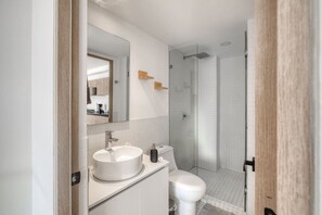 Hair dryer, towels - Myla - 1BR - Roma Norte - Piso Alto (Mexico City)