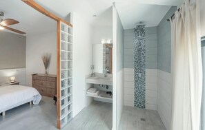 Dusche, Haartrockner