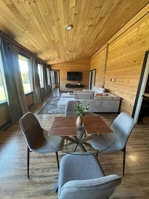 Luokittelematon kuva, 4 kautta 19, painike