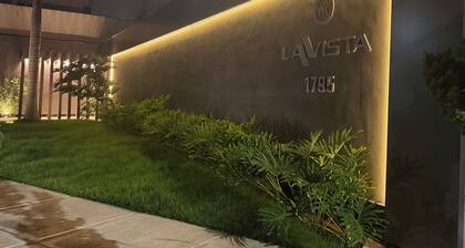 Modern, comfortable, air-conditioned apartment with a gourmet area and gym.