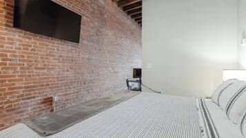 1 camera, una scrivania, Wi-Fi gratuito, lenzuola