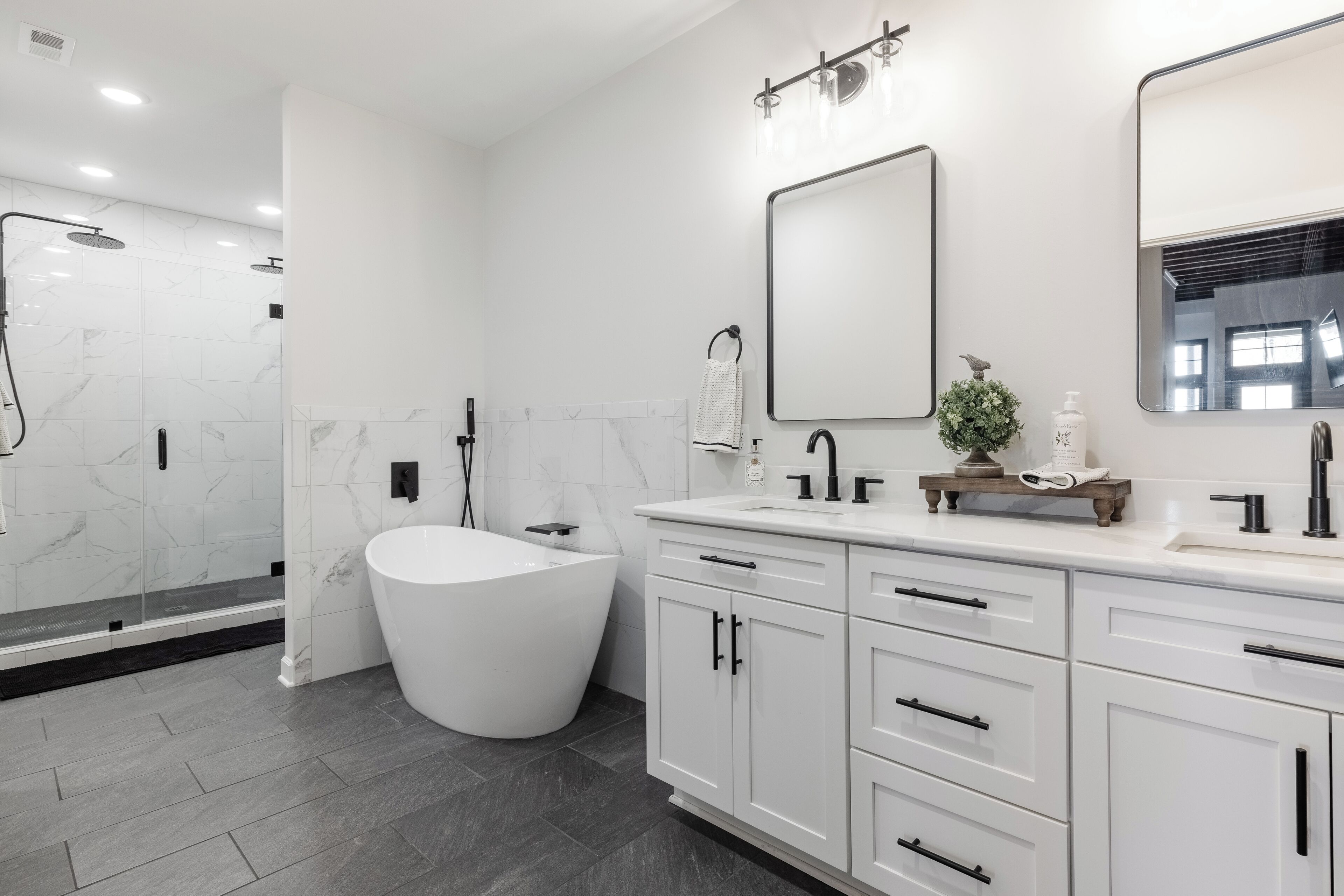 淋浴设施、毛巾