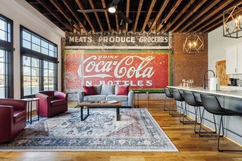 Downtown Spartanburg Apt. | Stay Fizzy