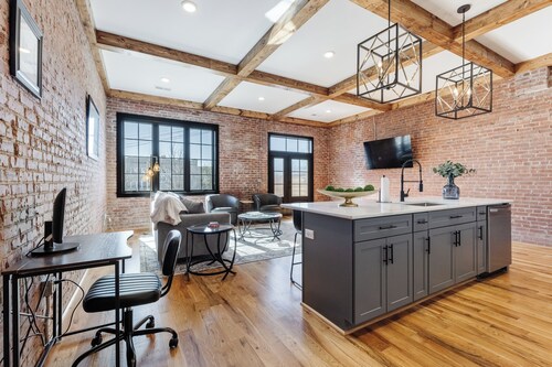 Downtown Spartanburg Apt. | Cobblers' Quarters